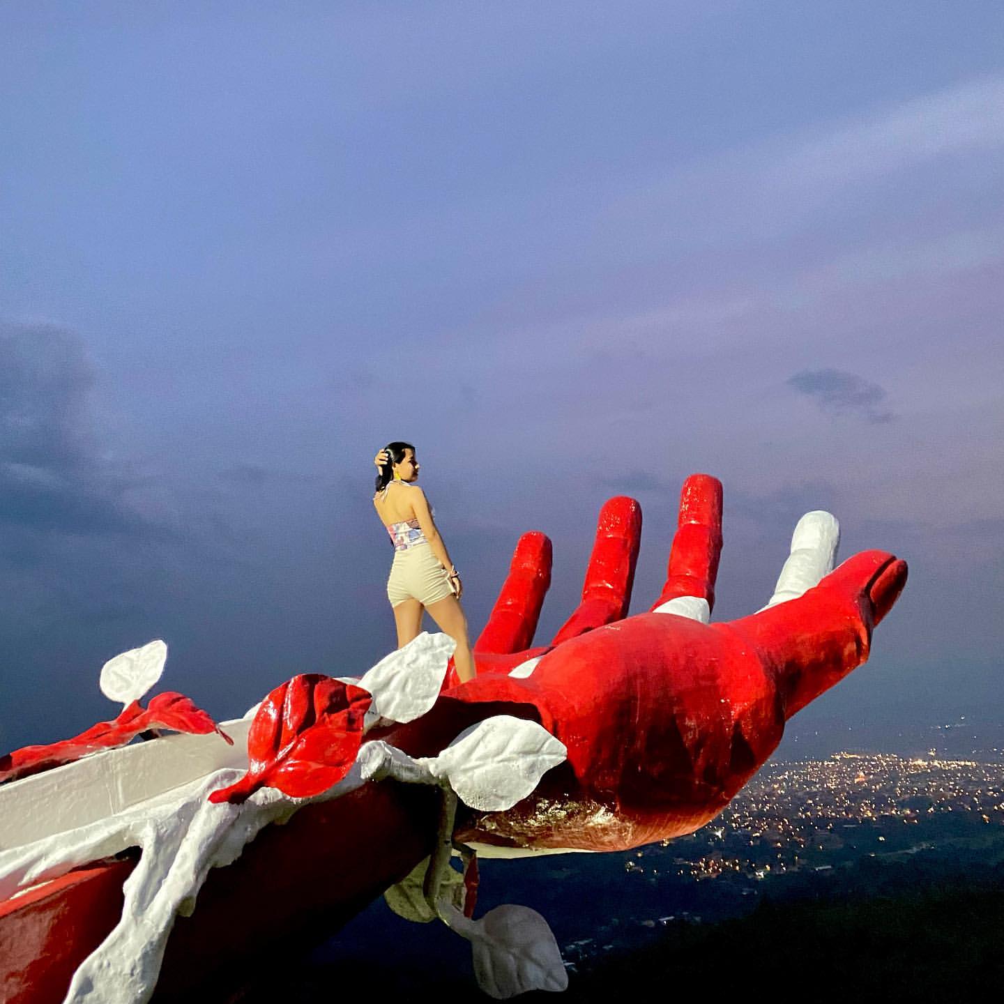 Mirador Taytamaki · La Mano de Dios
